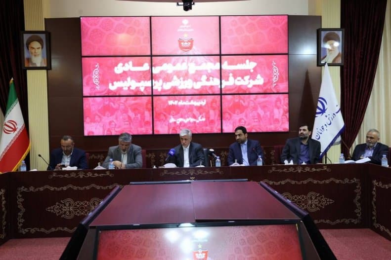 حسین شهریاری و حسین خبیری ماندنی هستند
