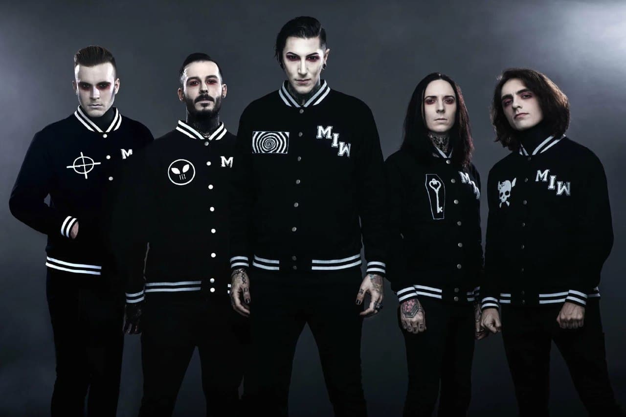 دانلود آهنگ Motionless In White - Eternally Yours