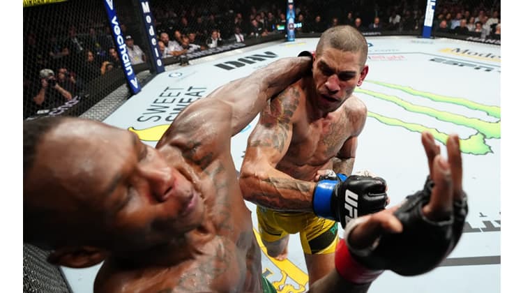 ?UFC/ پریرا برای چهارمین بار به دنبال شکار آدسانیا! 
