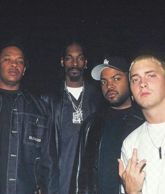 دانلود آهنگ Eminem & Legends - Without Me(Remix)