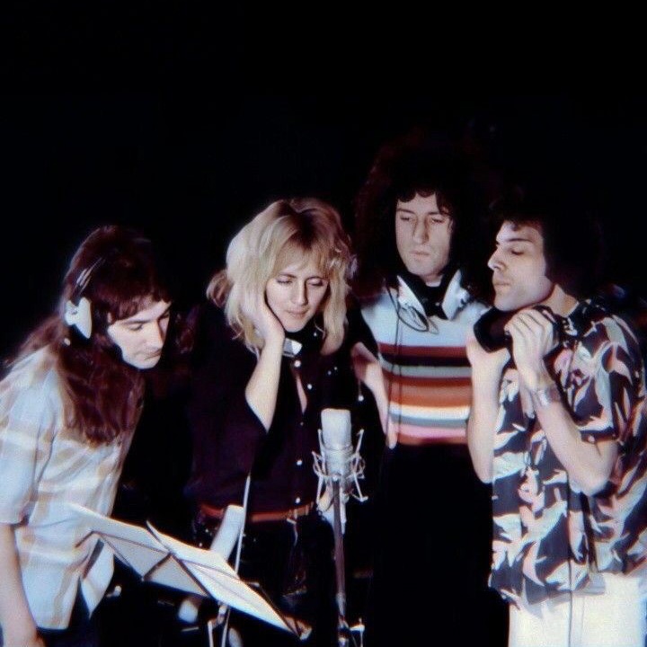 دانلود آهنگ Queen - Let Me Live