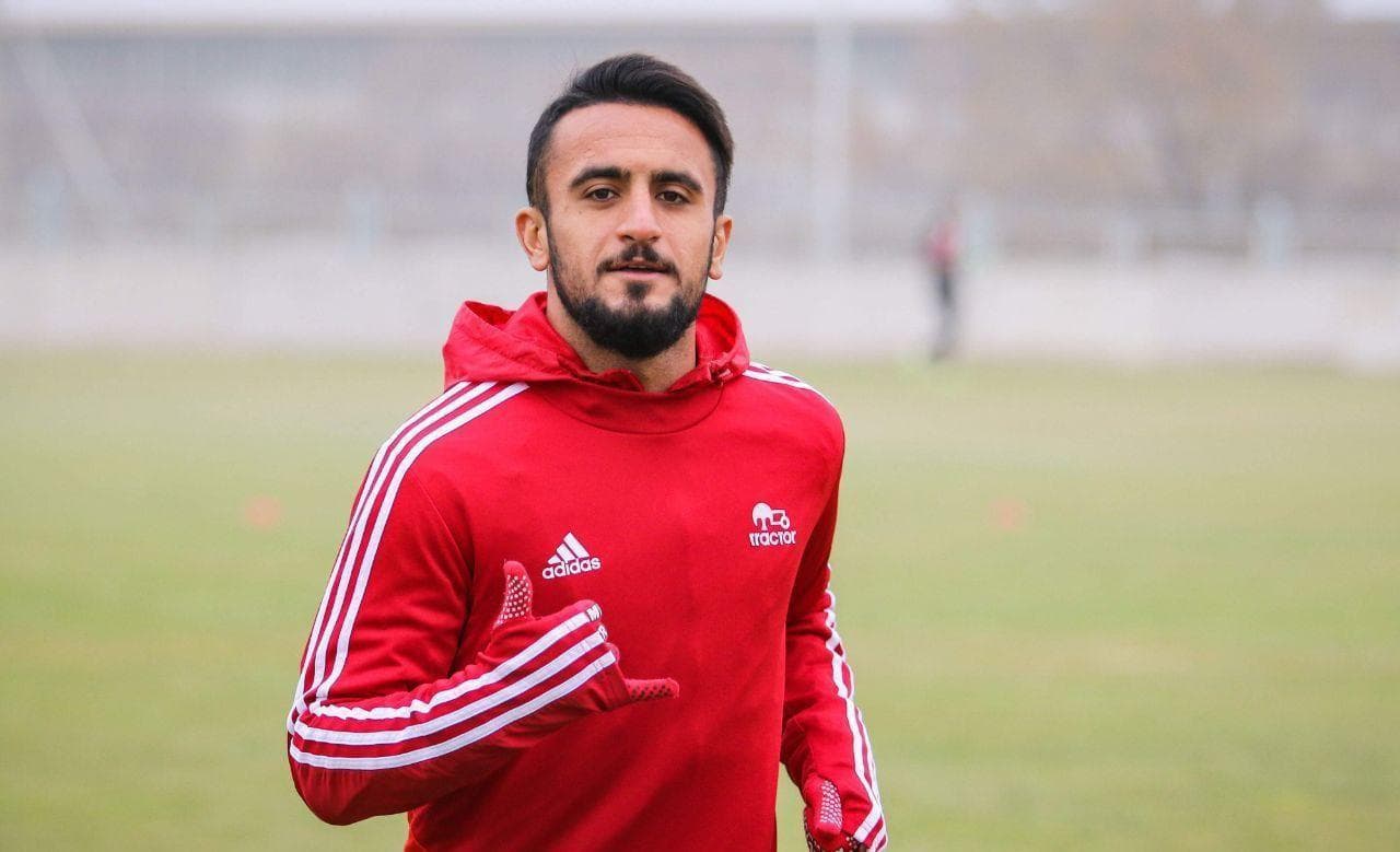 گل گهر به دنبال جذب مدافع تراکتور