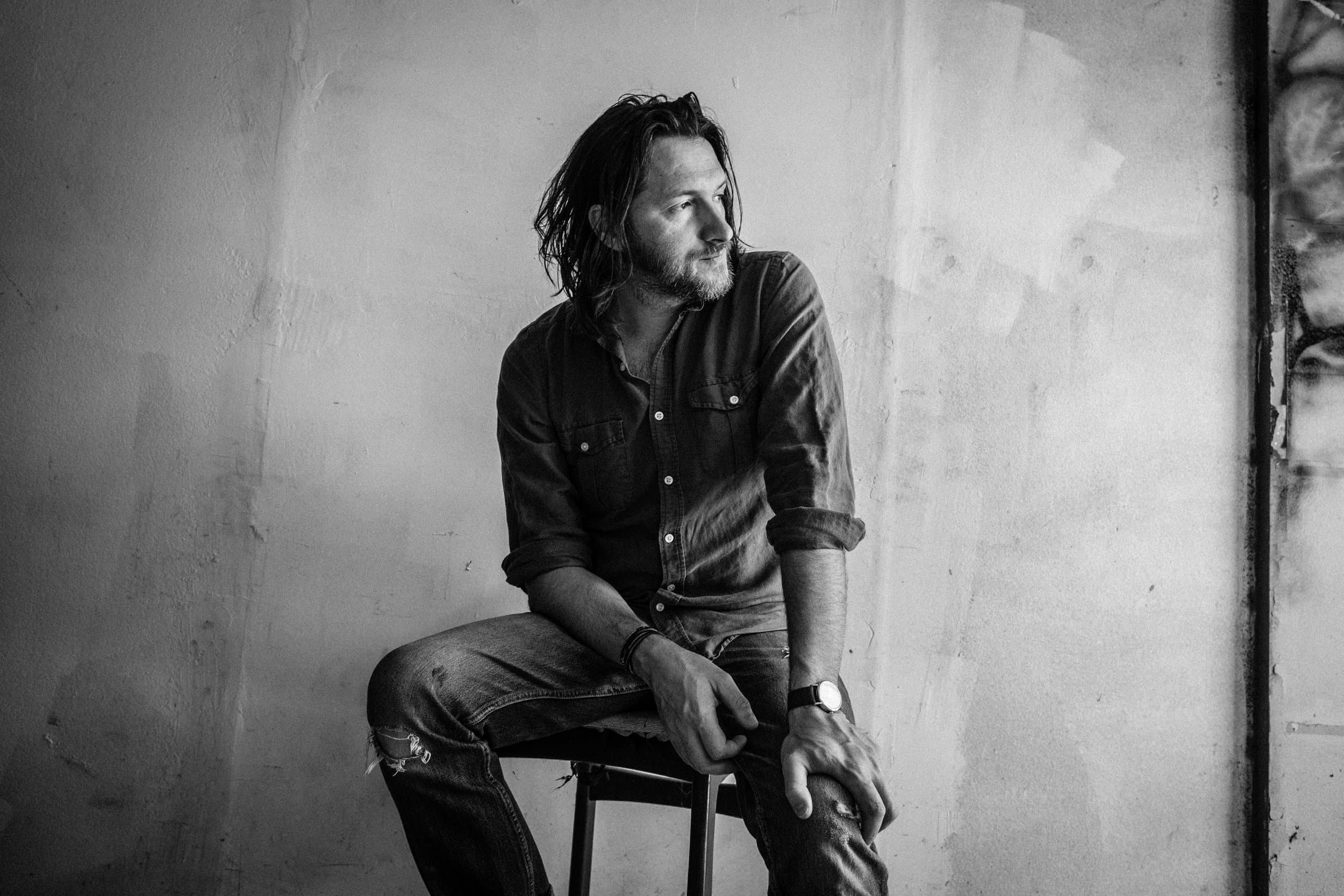 living in the shadows _ matthew perryman + lyrics 