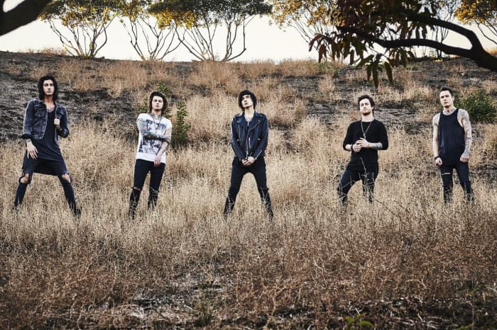 دانلود آهنگ into the fire _ asking alexandria + متن