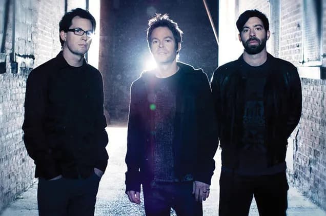 آهنگ well enough alone از Chevelle