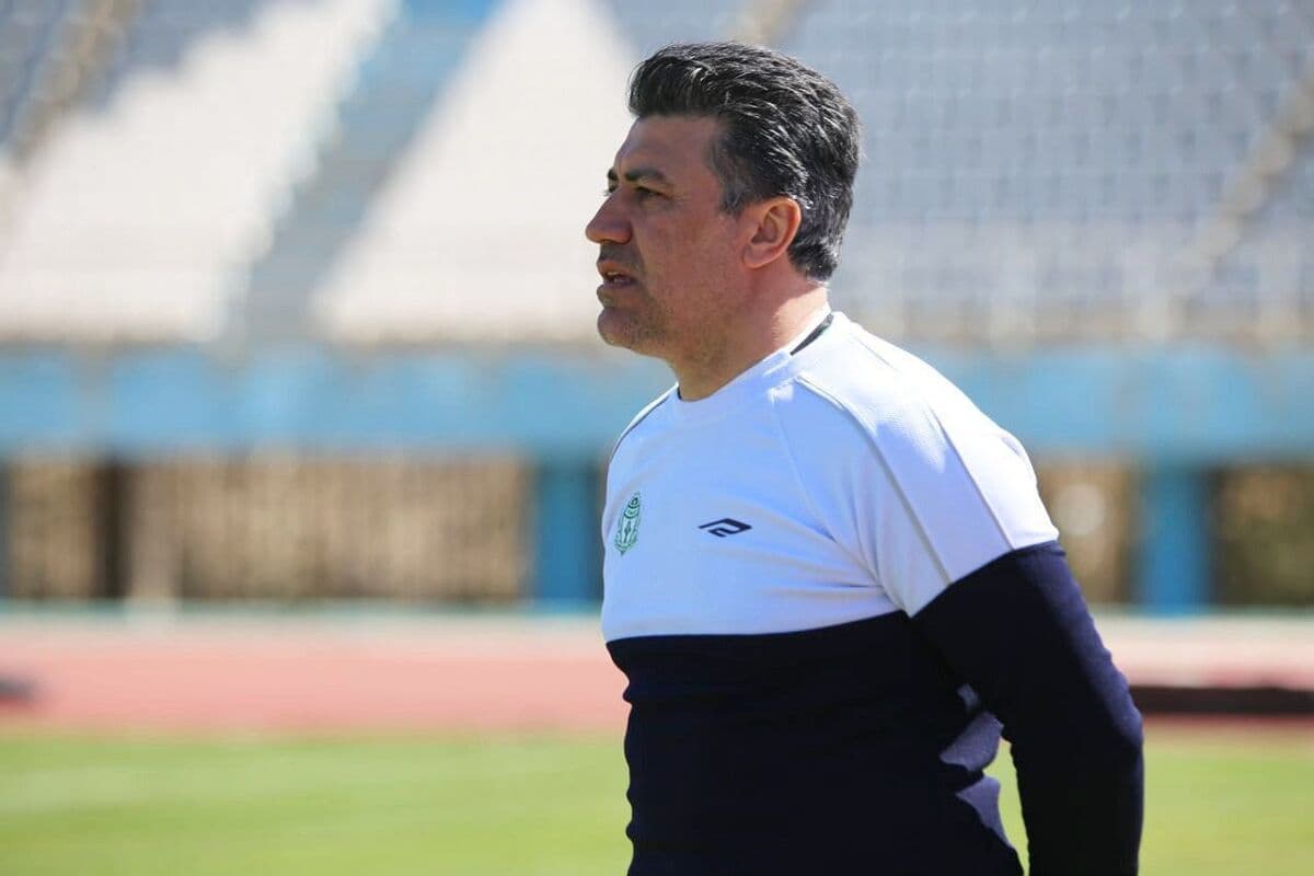 محمد نوازی: استقلال بچه سرراهی شده و پرسپولیس فرزند عزیز دُردانه!  