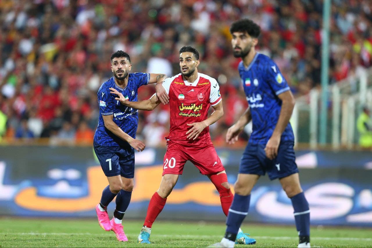باشگاه گل گهر: چه کسی پاسخگوی ابهامات بیشمار بازی ما با پرسپولیس است؟