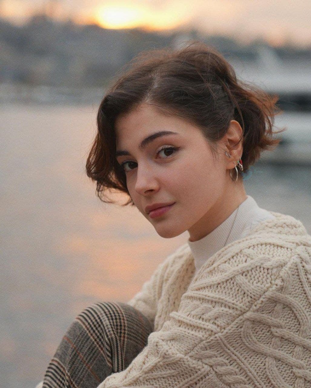 همانا که زیبایی در سادگی نهفته است....شب و بامداد بخیر