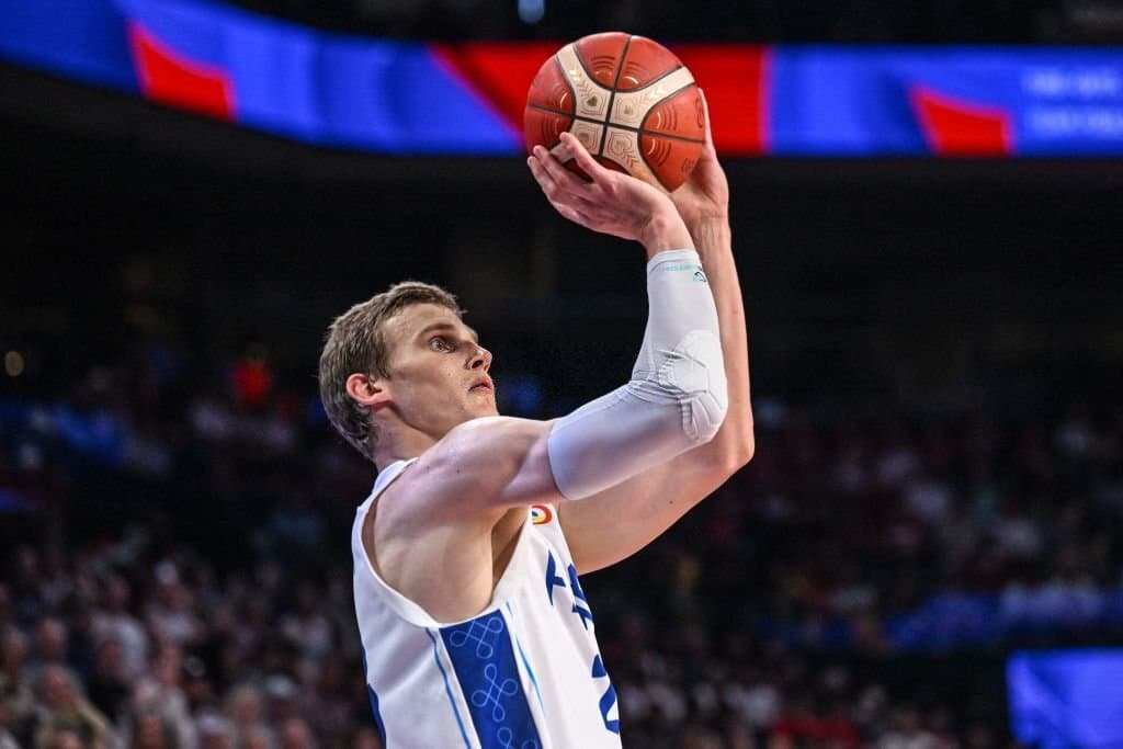 بسکتبال NBA | سربازی لاری مارکانن تمام شد / عکس 