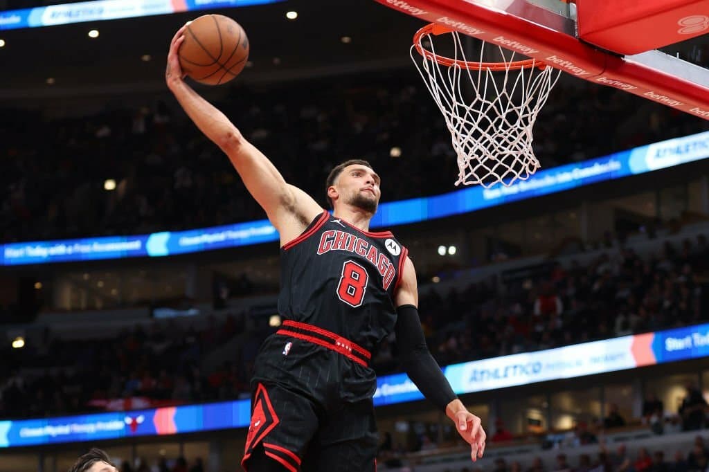 بسکتبال NBA | علاقه لیکرز، هیت و سونی سیکسرز به جذب زک لوین