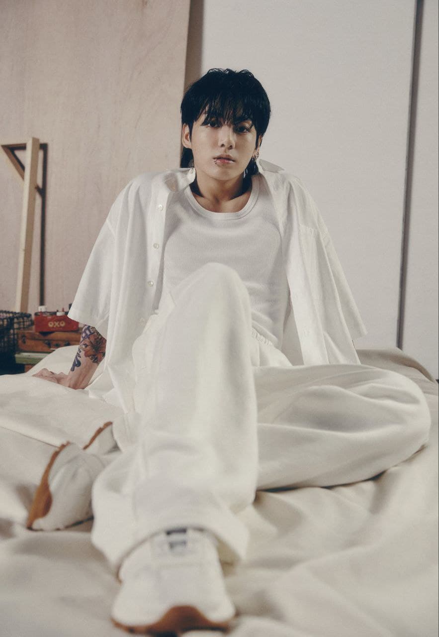 آهنگ Please Don't Change از Jungkook ft DJ Snake 