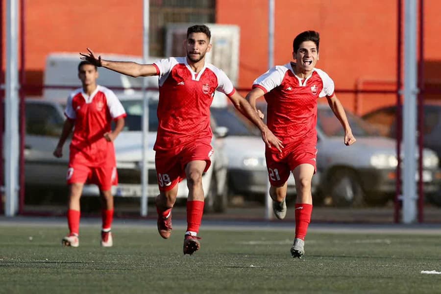 نوجوانان پرسپولیس کامبک زد و قهرمان نیم فصل شد