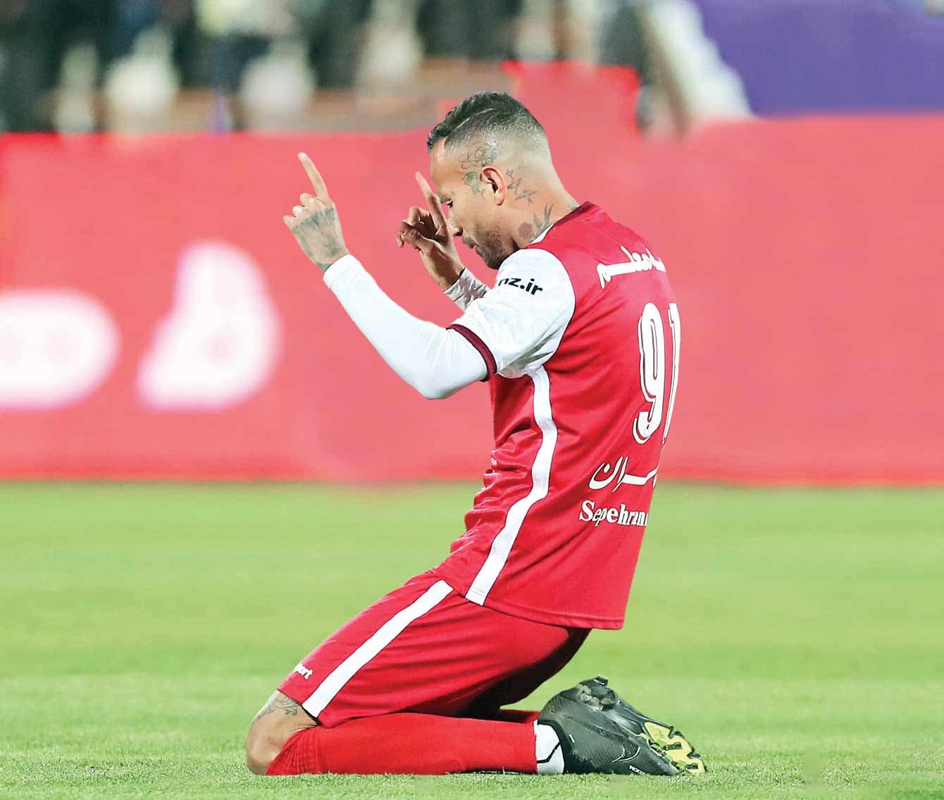 خداحافظی لئاندرو پریرا از هواداران پرسپولیس؛ نماینده باشکوه‌ ترین باشگاه ایران بودم