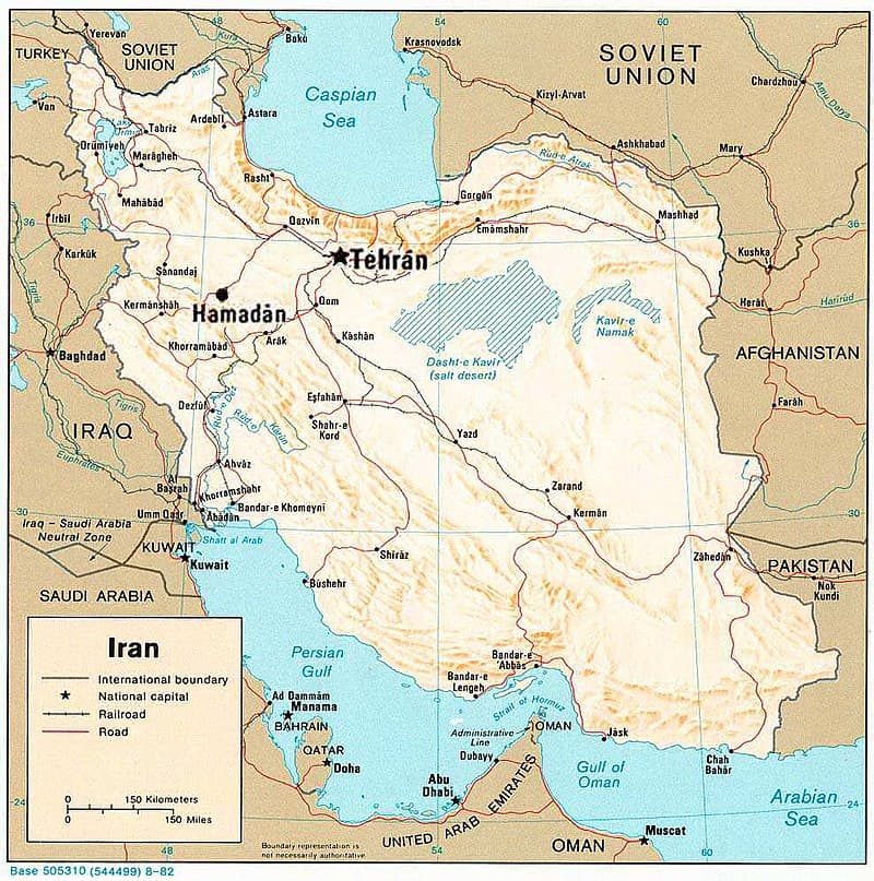 آدم فضایی ها در آسمان تهران ؛ چیزی که واقعیت دارد ( پیشنهاد خواندن )