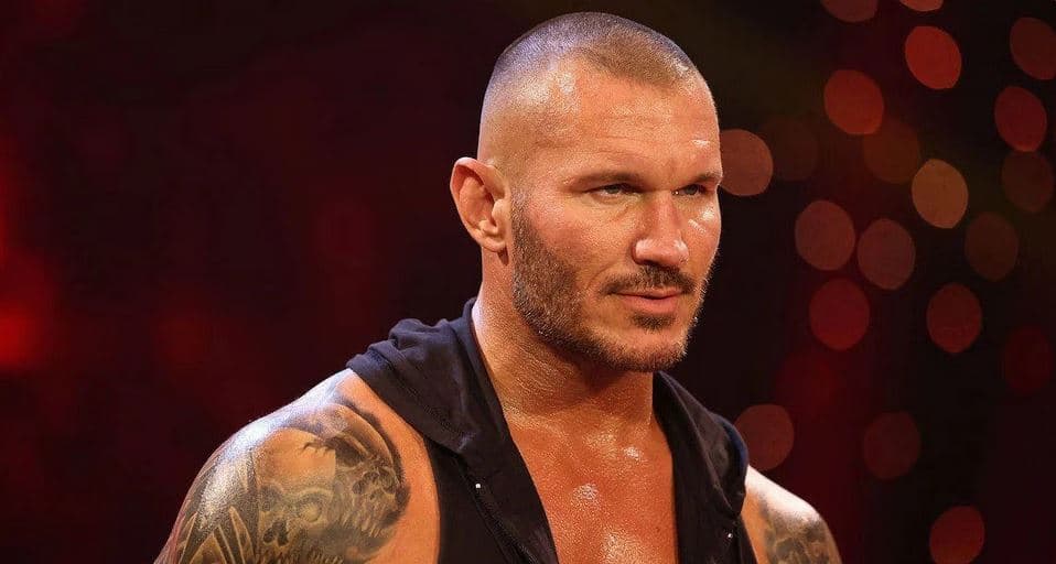انتقاد رندی اورتون از کانر مک گرگور+ تاریخ بازگشت افعی به WWE