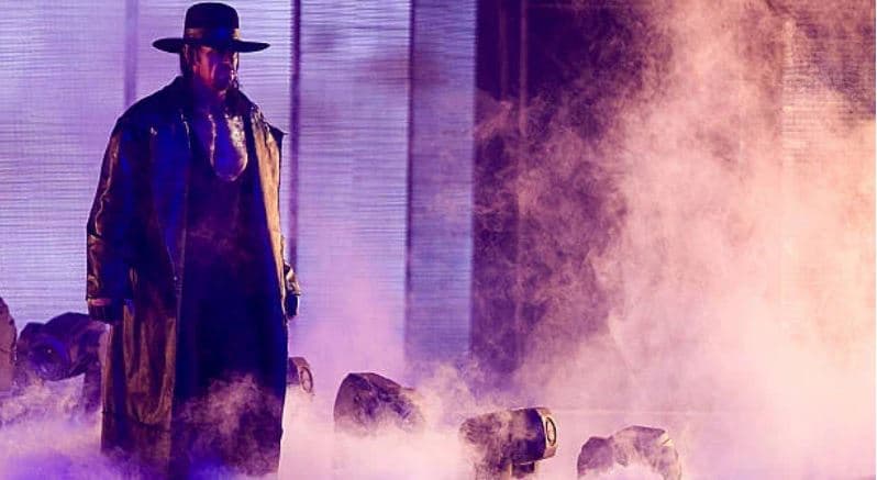 وقتی آندرتیکر در آتش سوخت! اشتباه هولناک تکنسین WWE