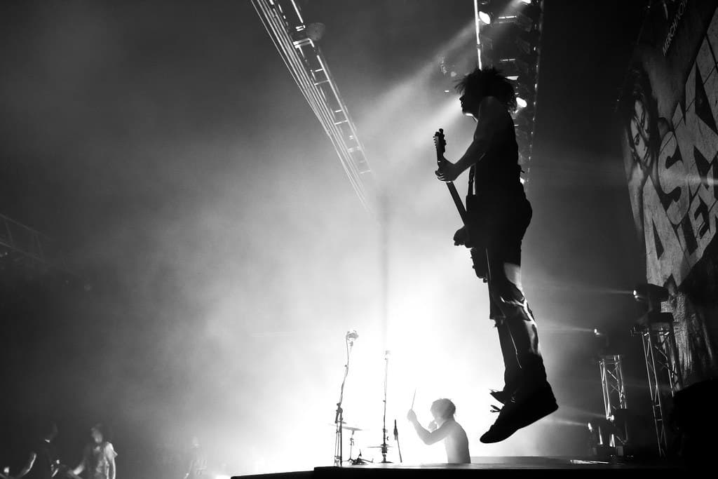 Asking Alexandria - Violence 