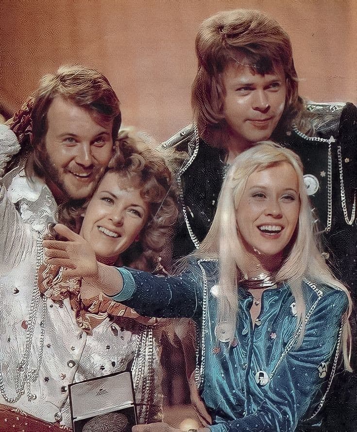 دانلود آهنگ ABBA - Mamma Mia