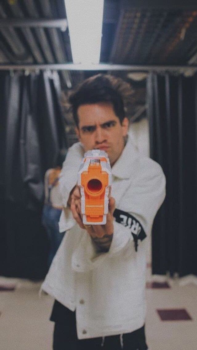 دانلود آهنگ Panic! At The Disco - Sad Clown