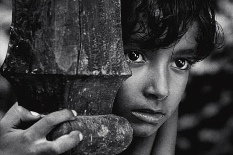 بررسی فیلم Pather Panchali؛ اثر ماندگار سینمای هند 