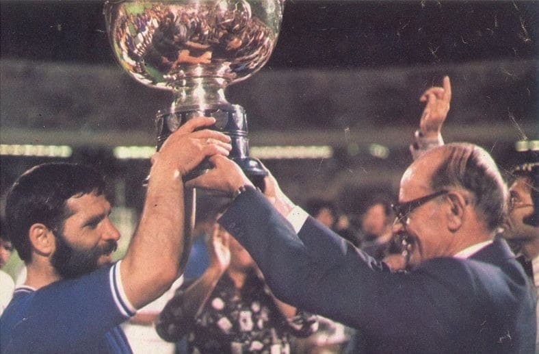 همچنان قهرمانی سال 1976 با مربیگری حشمت مهاجرانی و کاپیتانی پرویز قلیچ خانی به یادگار موند ?