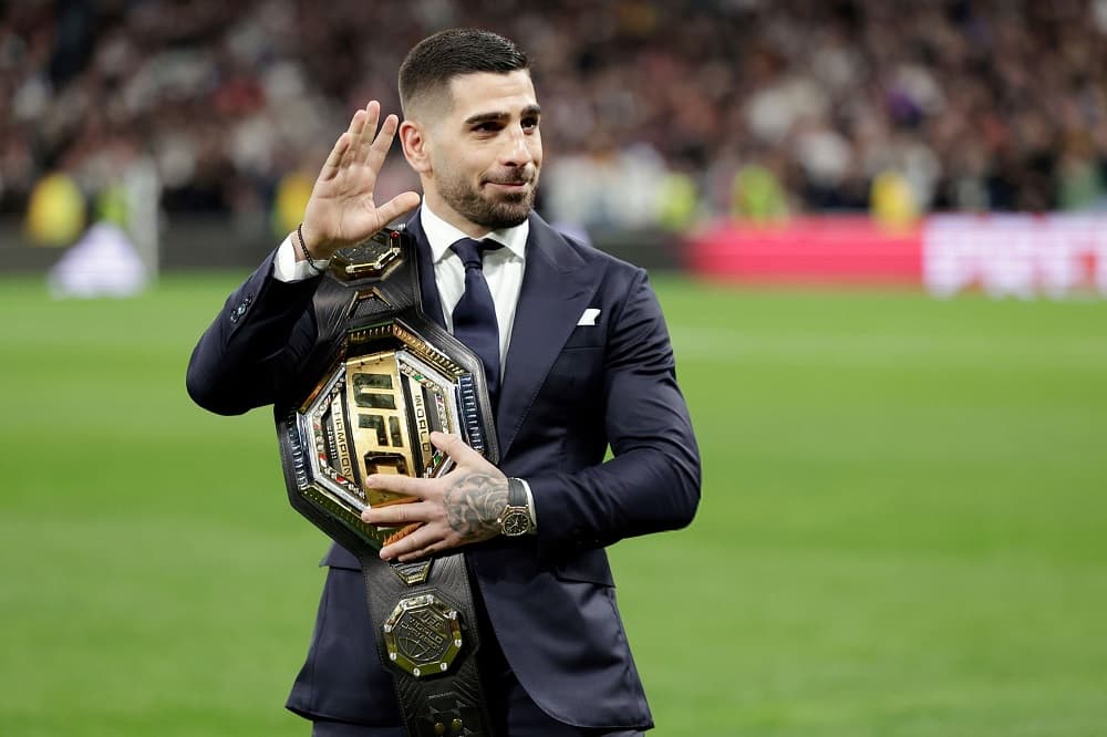 از بلینگام تا کورتوا؛ ملاقات ستارگان رئال مادرید با قهرمان UFC جهان / عکس