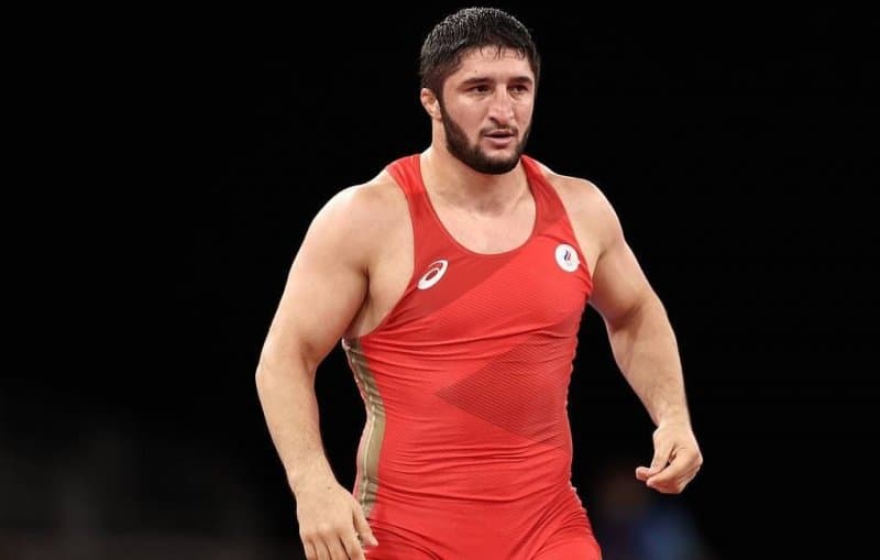 رومانی به تانک روس اجازه ورود نداد؛ عبدالرشید سعدالله اف قهرمانی اروپا را از دست داد