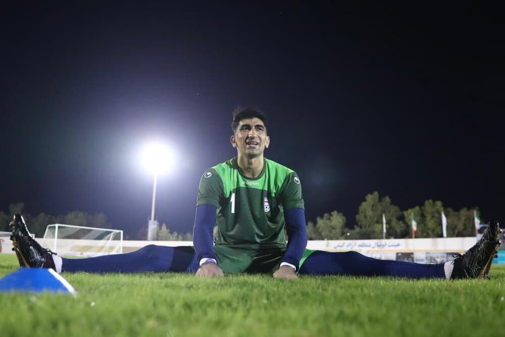 علیرضا بیرانوند و مهدی قائدی کنار یوزپلنگ؛ رونمایی از پوستر فدراسیون فوتبال