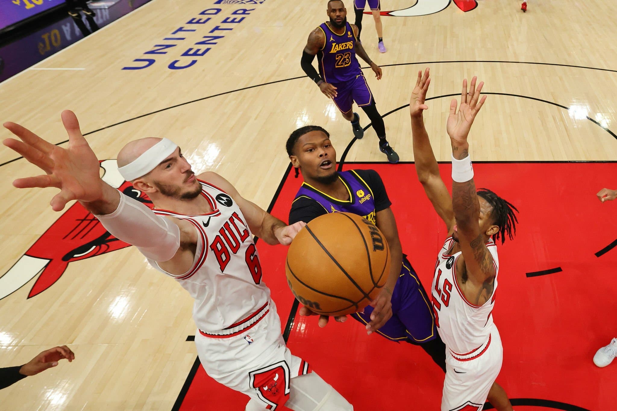 بسکتبال NBA | لیکرز جام برد و راه بردن را فراموش کرد