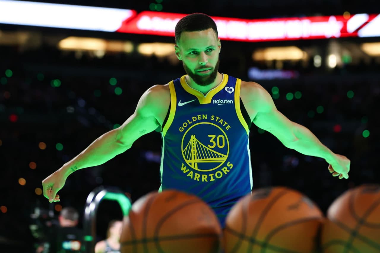 بسکتبال NBA | مرد و زن ندارد، استفن کری بهترین شوتزن تاریخ است! 