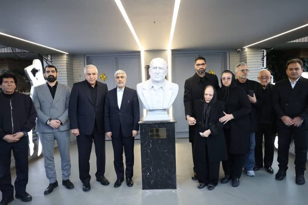 کیومرث هاشمی: محمود مشحون به گردن ورزش حق دارد؛ نام او در بسکتبال ماندگار است