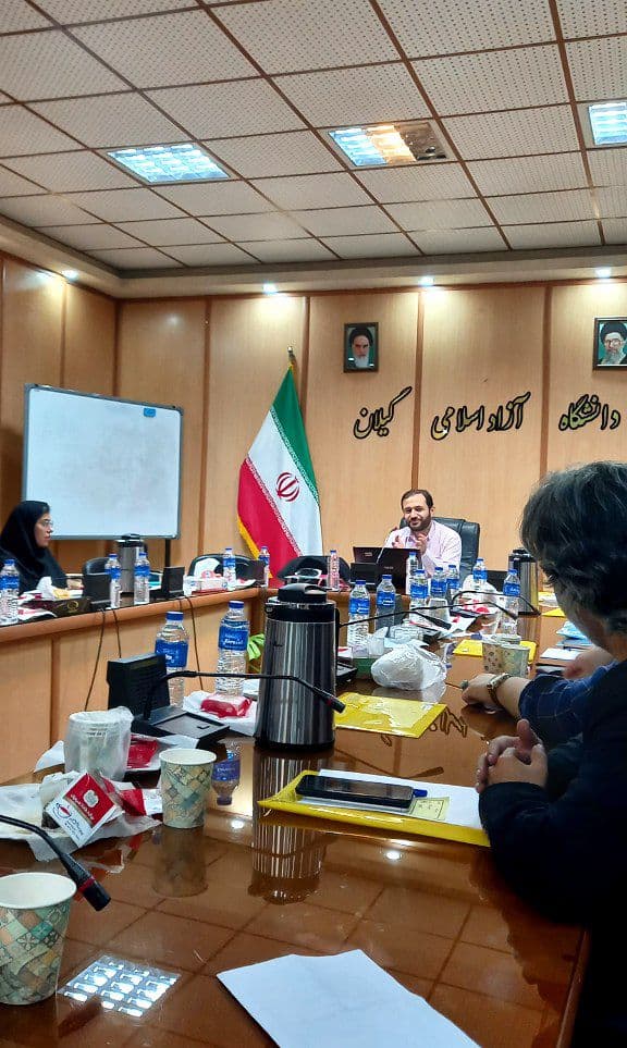 آرین محمدی پور در جلسه نشریات مطبوعاتی و دانشگاهی کل استان گیلان 