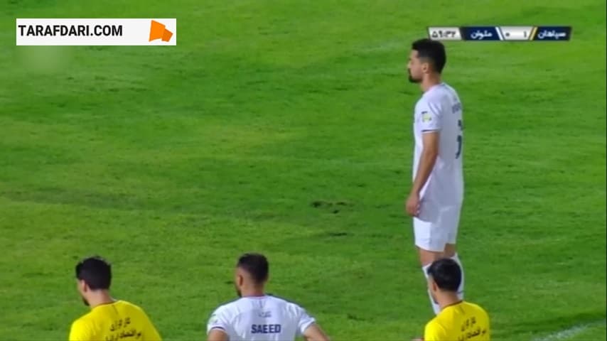 مهار پنالتی امید نورافکن توسط پیام نیازمند، دروازه‌بان سپاهان (سپاهان 1-0 ملوان)