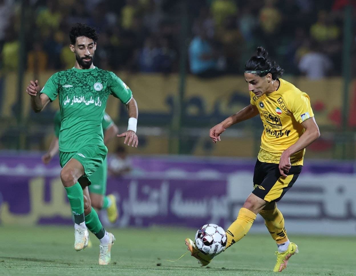 سپاهان ۱-0 ذوب آهن؛ برد سخت در سایه شعارهای هواداران