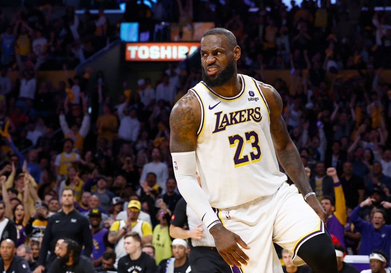 بسکتبال NBA | لیکرز آبروداری کرد و زنده ماند 