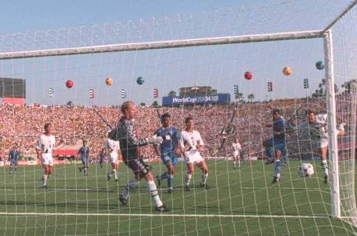 برتری 1-0 برزیل مقابل سوئد با گل روماریو و صعود به فینال جام جهانی (1994/7/13)