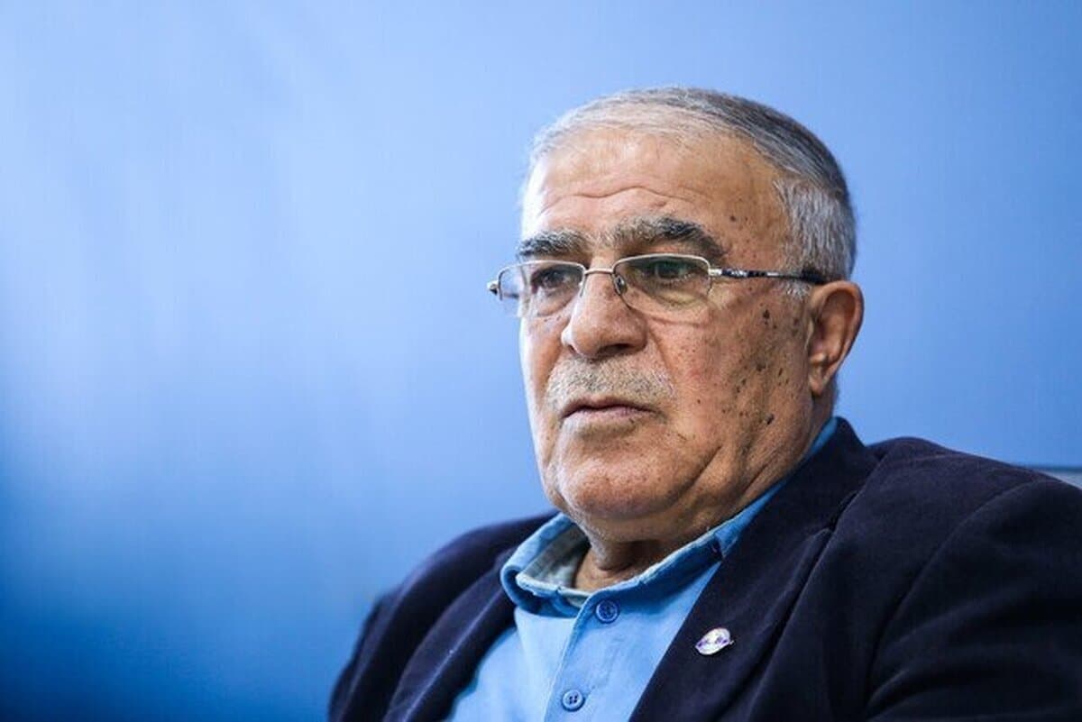 حسن روشن: نکونام شخصیت سرمربیگری در استقلال را ندارد؛ دلال‌ها می‌خواهند او بماند!