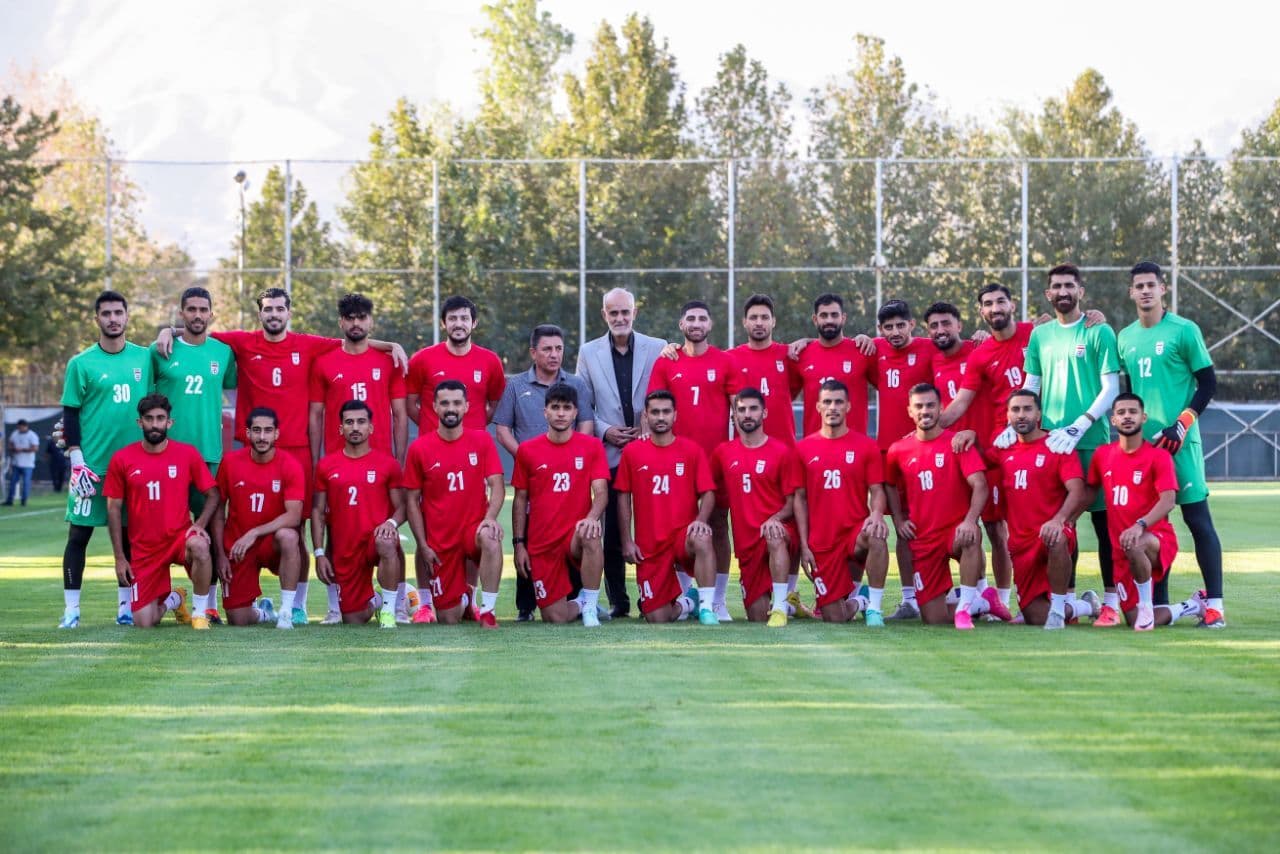 پوستر جالب فدراسیون فوتبال به مناسبت بازی ایران - قرقیزستان؛ طارمی، قائدی و بیرانوند کنار بکدیگر / عکس