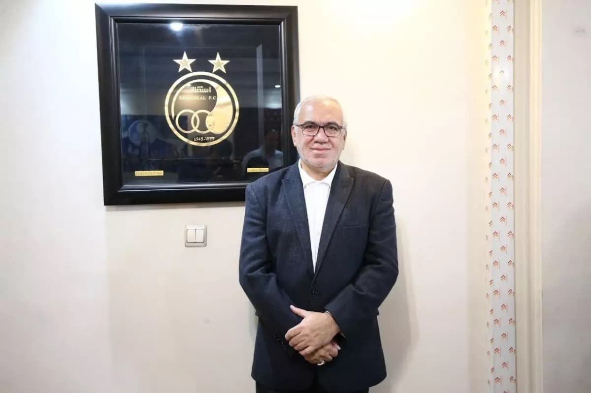 کری خوانی فتح الله زاده؛ قهرمان واقعی این تیم است / عکس