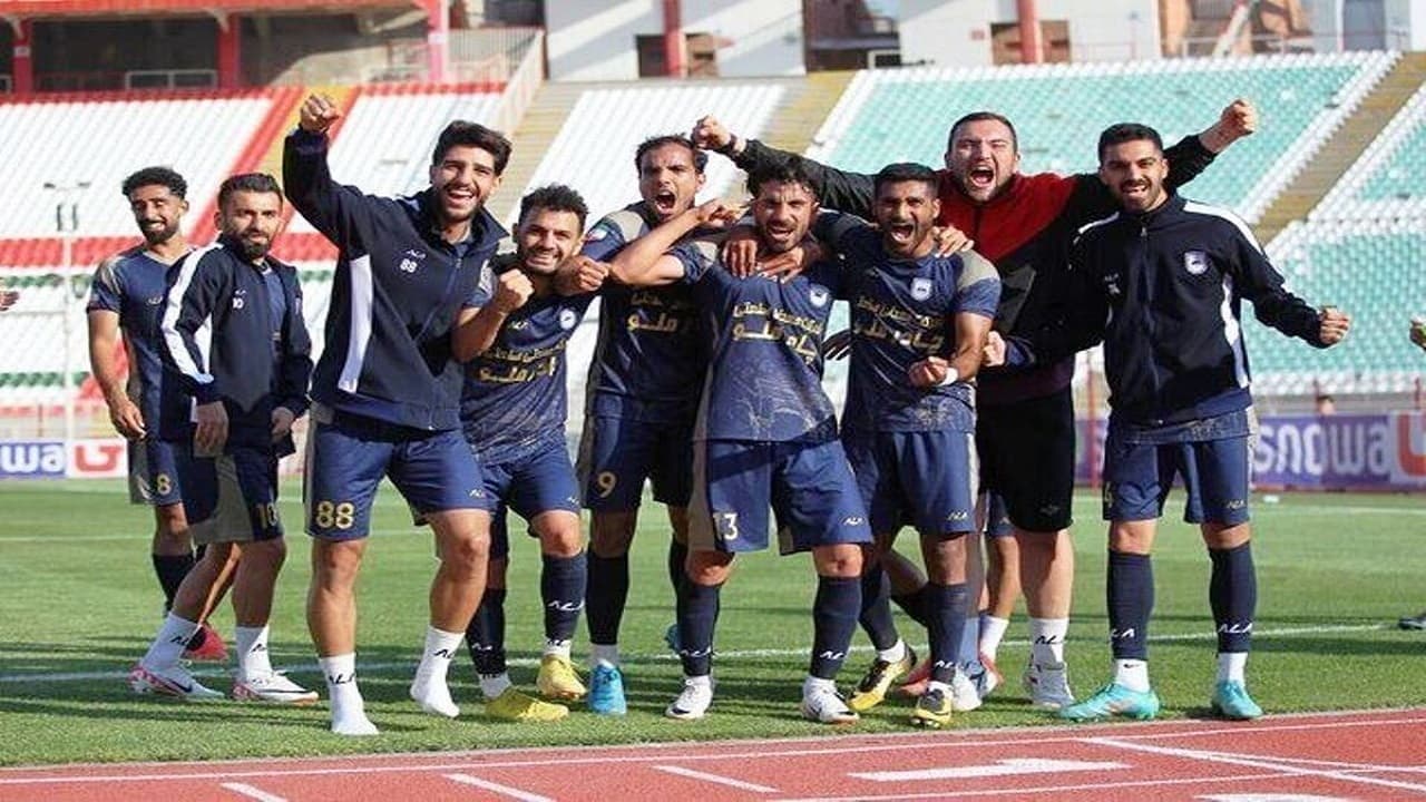 دردسرهای چادرملو؛ از وعده‌های پوچ تا ورزشگاه نامناسب