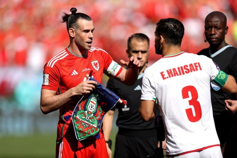 احسان حاج صفی: آقای عزیزی! خودتان از قطر 2-0 شکست خوردید!