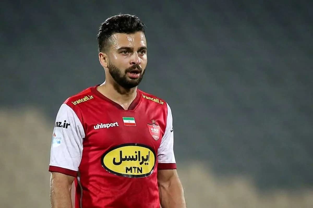سروش رفیعی بدون پیش شرط در پرسپولیس ماند