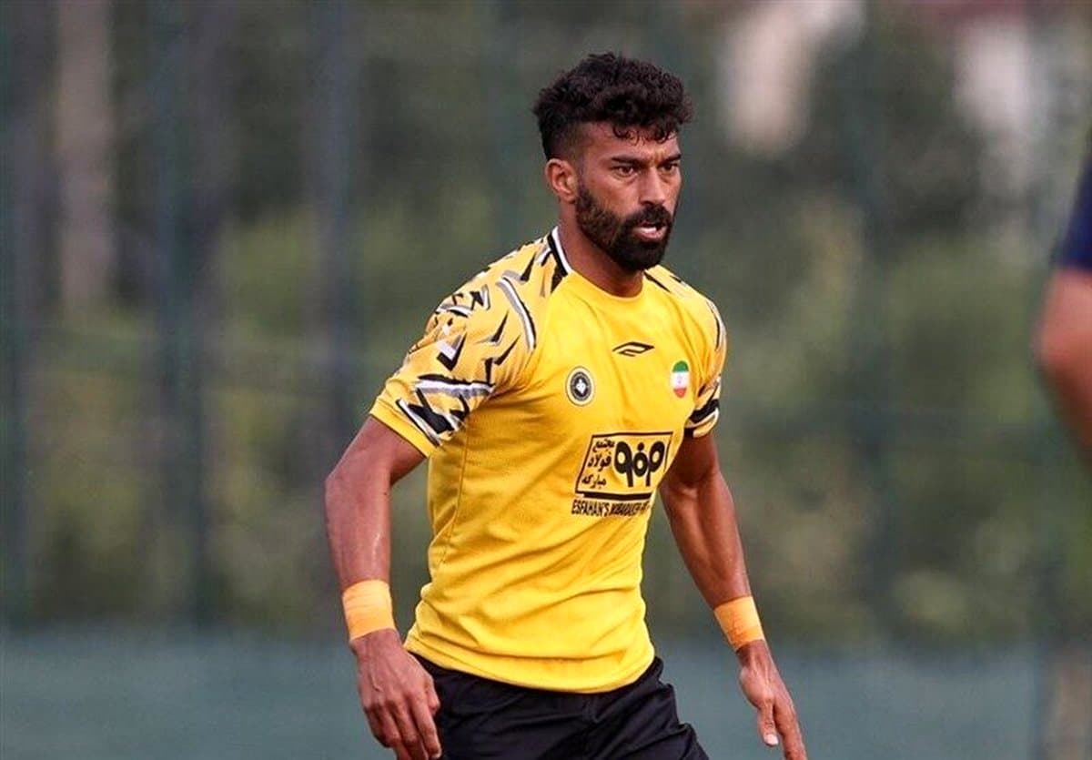 مدیر رسانه سپاهان: رامین رضاییان قرارداد دارد؛ نقش جهان آماده ورود VAR است