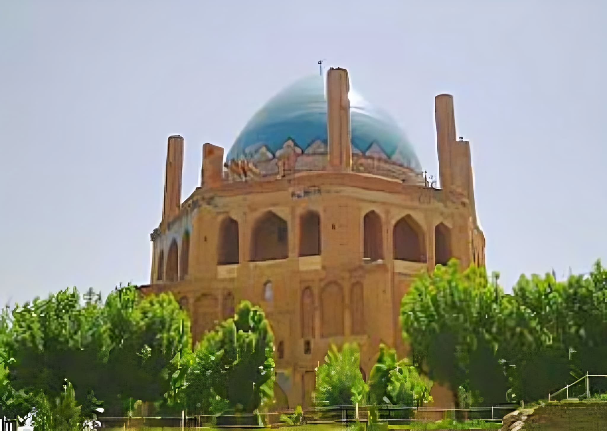 سلطانیه به سلامت باد؛ سفری یک روزه به پایتخت ۷۰۰ ساله ایران