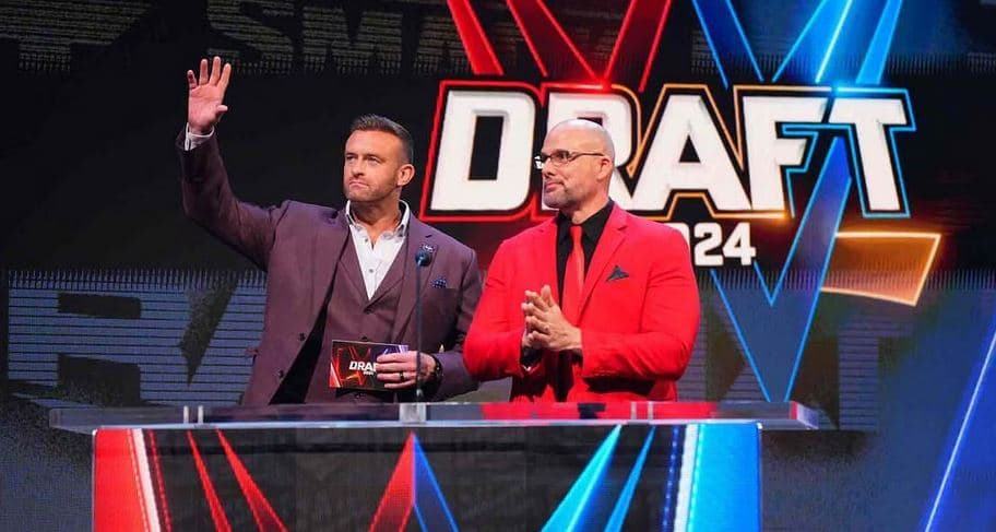 گزارش ماندی نایت راو 29 آوریل؛ از اژدها تا هیولا /اخبار WWE