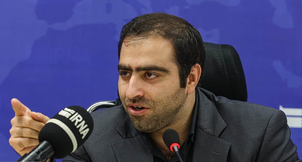 عضو هیئت رئیسه فدراسیون کشتی: دبیر زندگی خود را فدای کشتی کرده و ژن برتر مدیریتی دارد