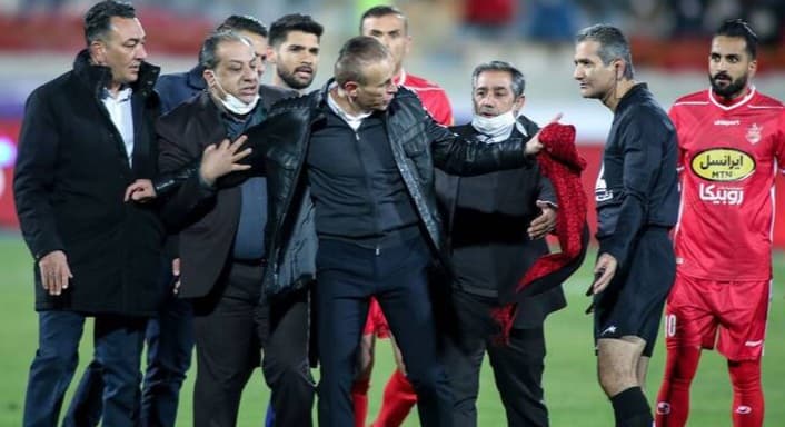 مخالفت مجدد یحیی گل‌محمدی با برگزاری بازی استقلال در فولاد آرنا با یک استوری ساده / عکس