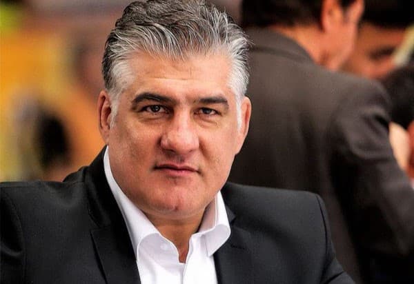 آمادگی بدنی فوق‌العاده علیرضا حیدری، قهرمان سابق کشتی جهان! / عکس