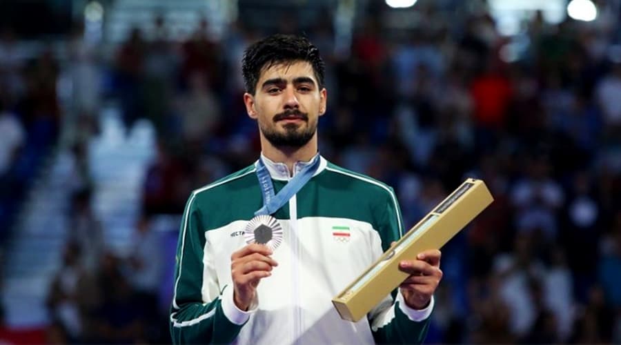 مهران برخورداری: نعمت‌ زاده از علاقه‌اش گفت؛ به‌نظر من درست نیست کسی که تخصص متفاوتی دارد، دکتر شود!