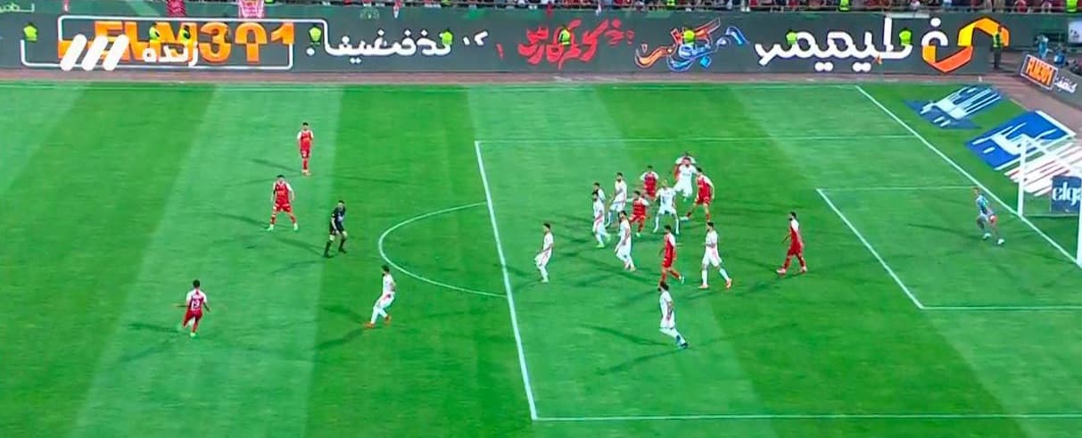 نظر داور سرشناس انگلیس در مورد بازی پرسپولیس؛ لک باید اخراج می‌شد، گل گولسیانی آفساید بود!